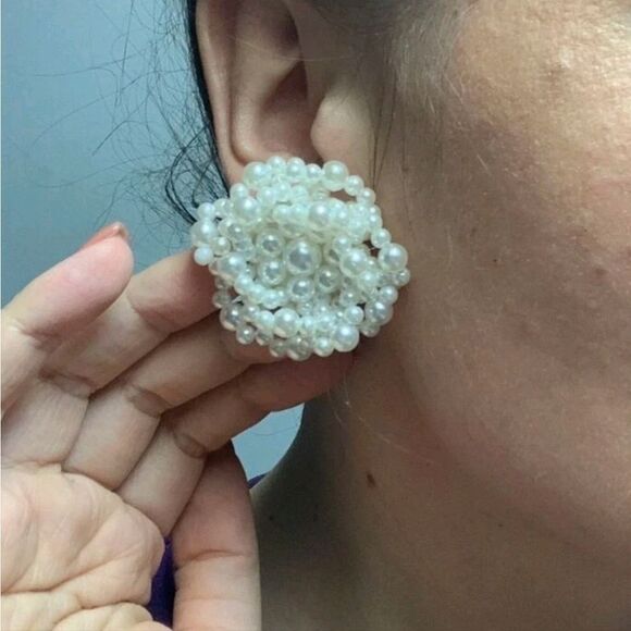 Faux pearl Earrings White dainty stud coquette wedding evening party💖 2/$30 - Picture 8 of 16